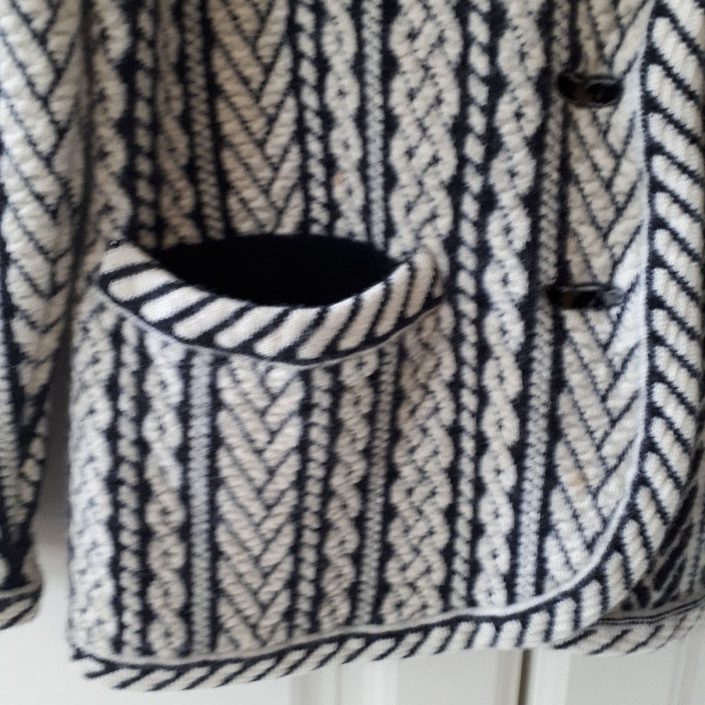 Knitted jacket - Picture 4 of 5